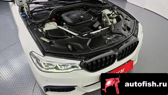 BMW 5-Series 5 Series (G30) 2019 года - вид 6