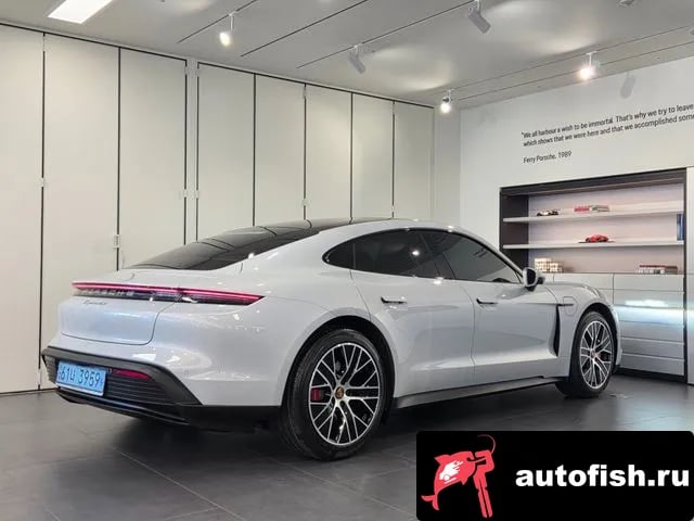 Porsche Taycan Taikan 2021 года - вид 2