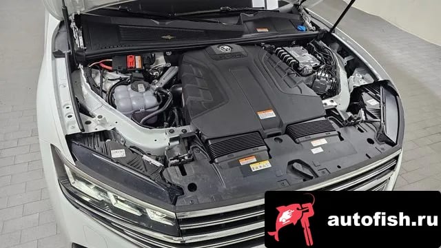 Volkswagen Touareg Tuareg 3rd generation 2025 года - вид 6
