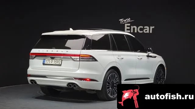 Lincoln Aviator Aviator 2nd generation 2021 года - вид 2