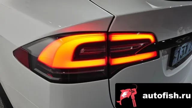 Tesla Model X Model X 2020 года - похожие автомобили