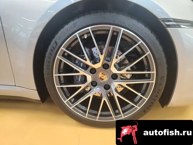 Porsche 911 911 (992) 2024 года - вид 4