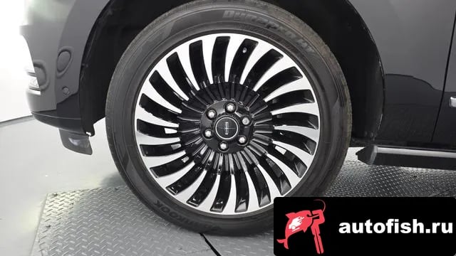 Lincoln Navigator Navigator 4th generation 2020 года - вид 5