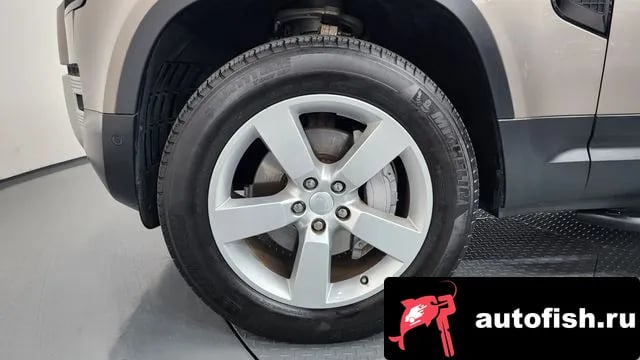 Land Rover Defender Bitdefender (L663) 2022 года - вид 5