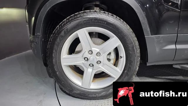 Land Rover Defender Bitdefender (L663) 2023 года - вид 5