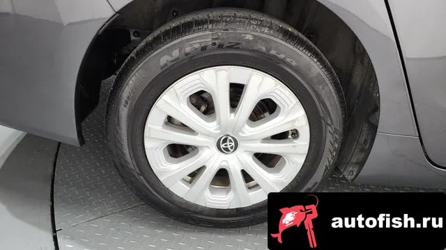 Toyota Prius Prius 4th Generation 2019 года - вид 5