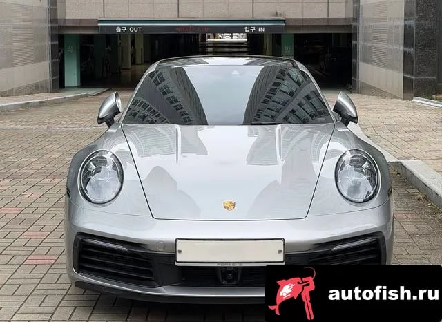 Porsche 911 911 (992) 2020 года - вид 3