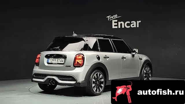 Mini Cooper Cooper S 2023 года - вид 2