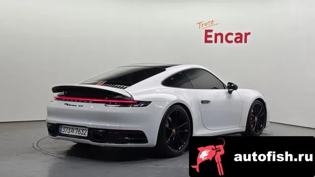 Porsche 911 911 (992) 2020 года - вид 2