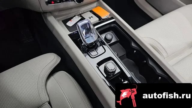 Volvo XC60 XC60 second Generation 2025 года - похожие автомобили