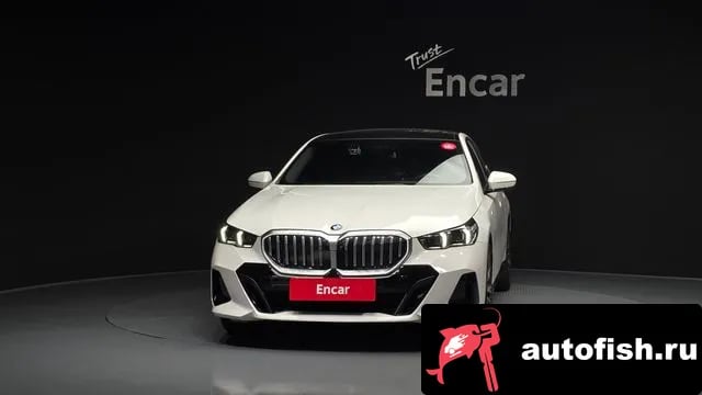 BMW 5-Series 5 Series (G60) 2023 года - вид 3