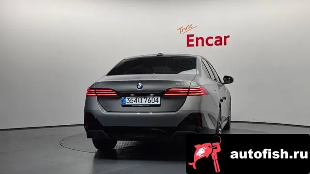 BMW 5-Series 5 Series (G60) 2025 года - вид 4