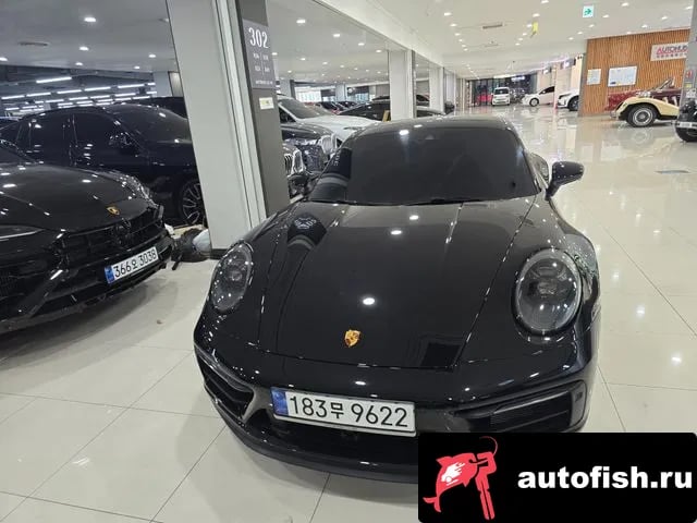 Porsche 911 911 (992) 2023 года - вид 3