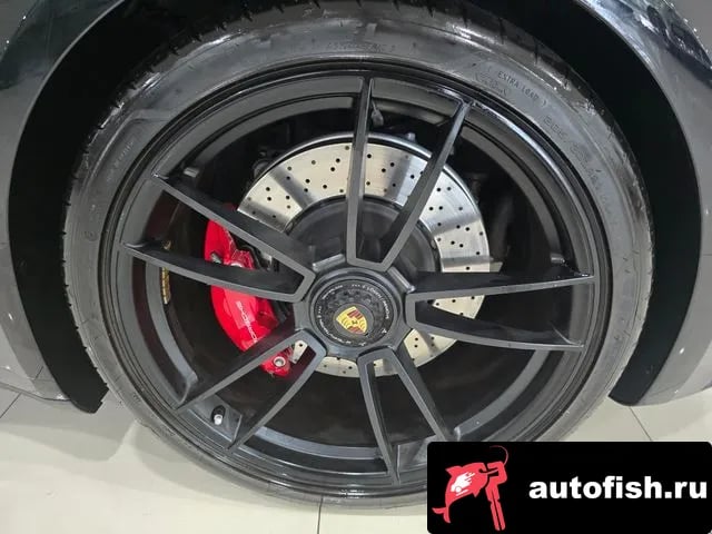 Porsche 911 911 (992) 2023 года - вид 5