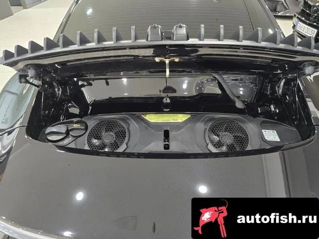 Porsche 911 911 (992) 2023 года - вид 6