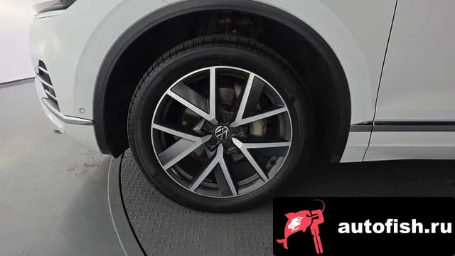 Volkswagen Touareg Tuareg 3rd generation 2021 года - вид 5