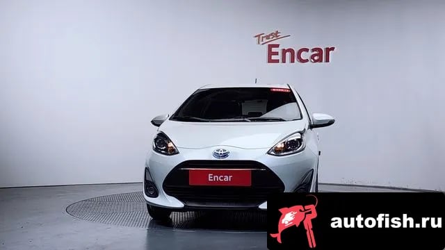 Toyota Prius Prius C 2019 года - вид 3