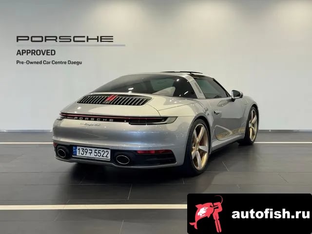 Porsche 911 911 (992) 2024 года - вид 4