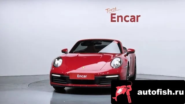 Porsche 911 911 (992) 2021 года - вид 3