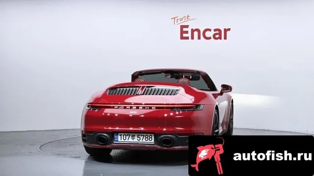 Porsche 911 911 (992) 2021 года - вид 4