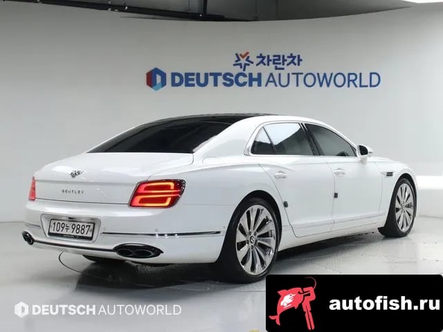 Bentley Flying Spur Flying Spur 3rd Generation 2021 года - вид 2
