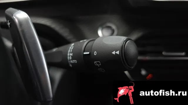 Peugeot 2008 2008 Second generation 2021 года - похожие автомобили