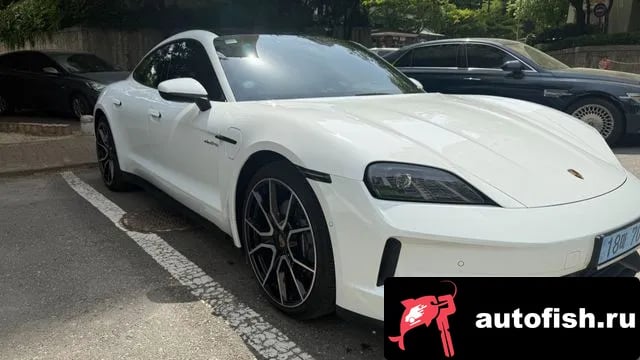 Porsche Taycan Taikan 2025 года - вид 1
