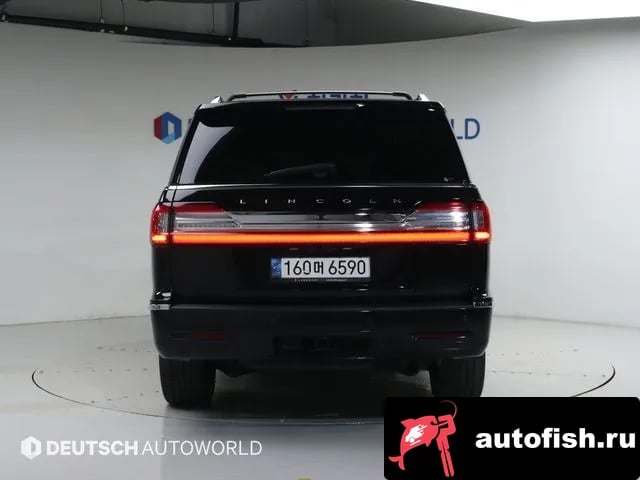 Lincoln Navigator Navigator 4th generation 2021 года - вид 4