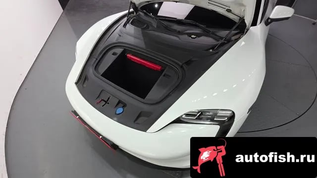 Porsche Taycan Taikan 2022 года - вид 6