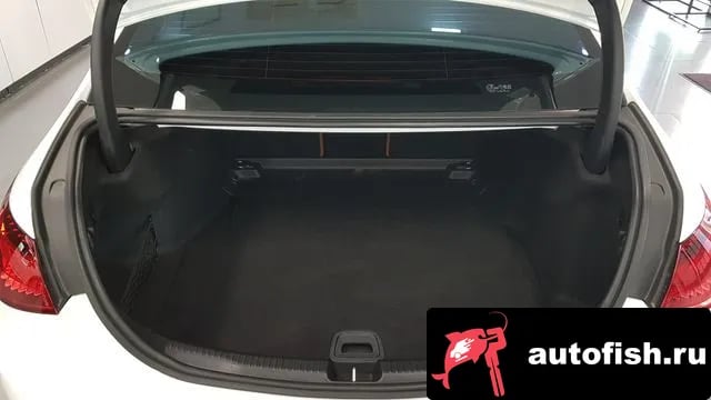 Mercedes-Benz C-Class C-Class W206 2023 года - похожие автомобили