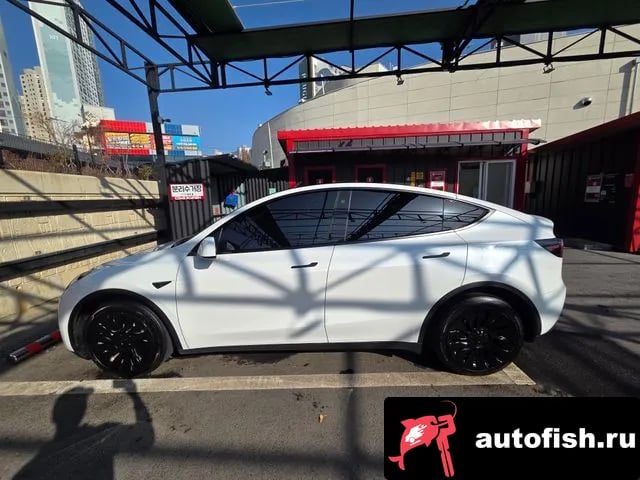 Tesla Model Y Model Y 2022 года - вид 3