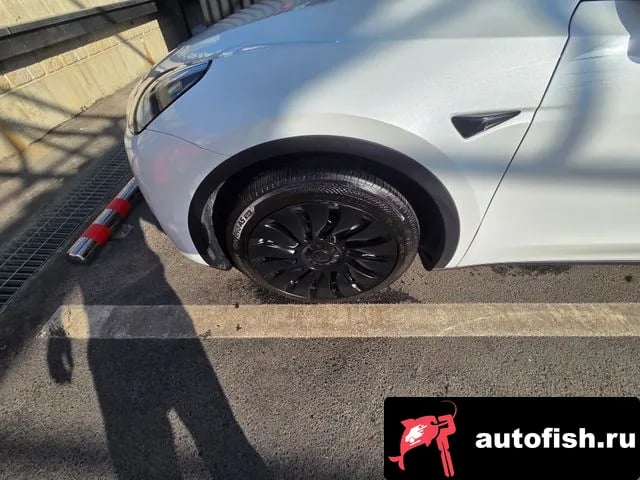 Tesla Model Y Model Y 2022 года - вид 4