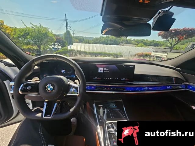 BMW 7-Series 7 Series (G70) 2025 года - вид 5