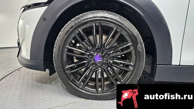 Mini Cooper Cooper S 2024 года - вид 5