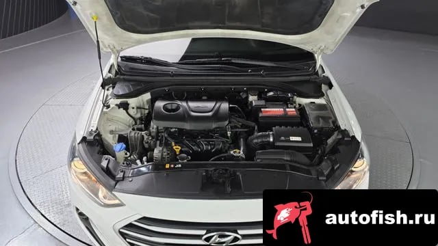 Hyundai AVANTE Avante AD 2018 года - вид 6