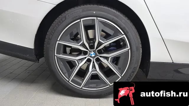 BMW 5-Series 5 Series (G60) 2025 года - вид 5