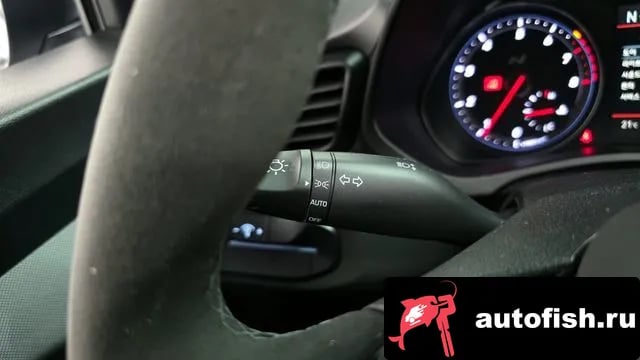 Hyundai Veloster Veloster (JS) 2018 года - похожие автомобили