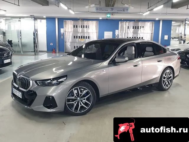 BMW 5-Series 5 Series (G60) 2025 года - вид 1