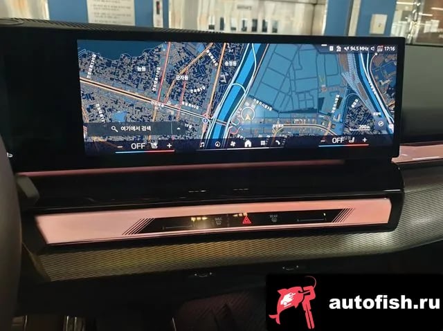 BMW 5-Series 5 Series (G60) 2025 года - похожие автомобили