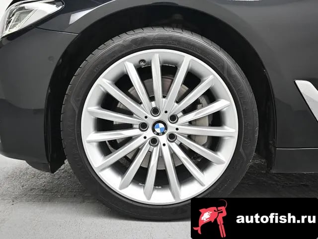 BMW 5-Series 5 Series (G30) 2022 года - вид 5