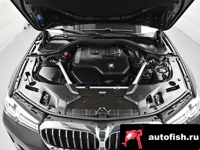 BMW 5-Series 5 Series (G30) 2022 года - вид 6