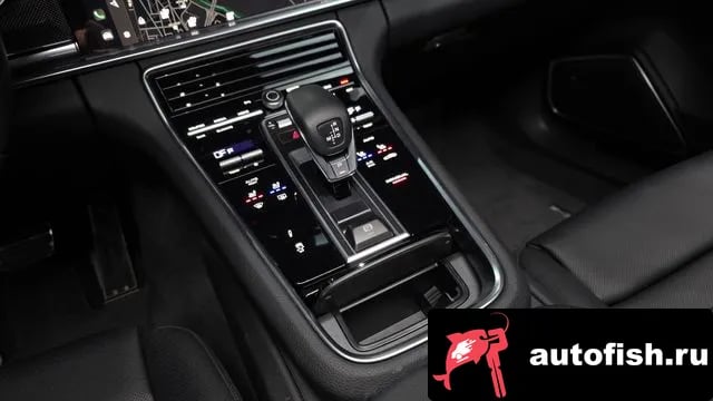 Porsche Panamera Panamera (971) 2023 года - похожие автомобили