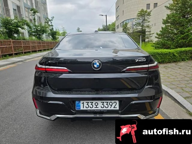 BMW 7-Series 7 Series (G70) 2025 года - вид 3