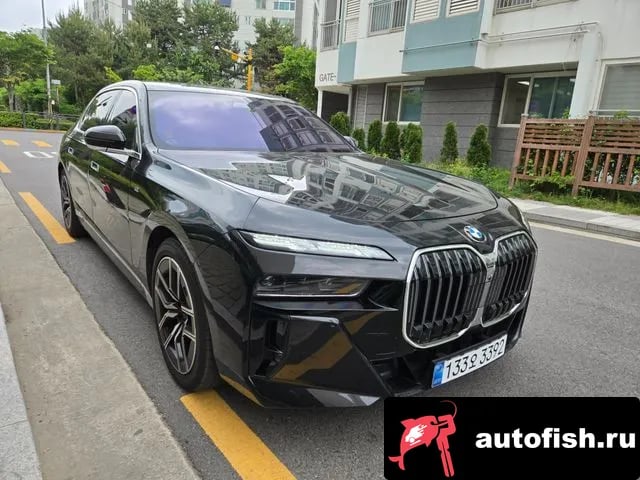 BMW 7-Series 7 Series (G70) 2025 года - вид 6