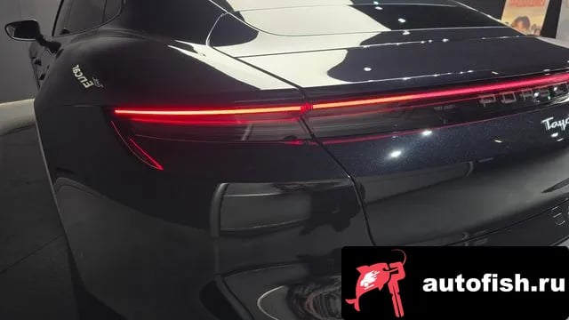 Porsche Taycan Taikan 2024 года - похожие автомобили
