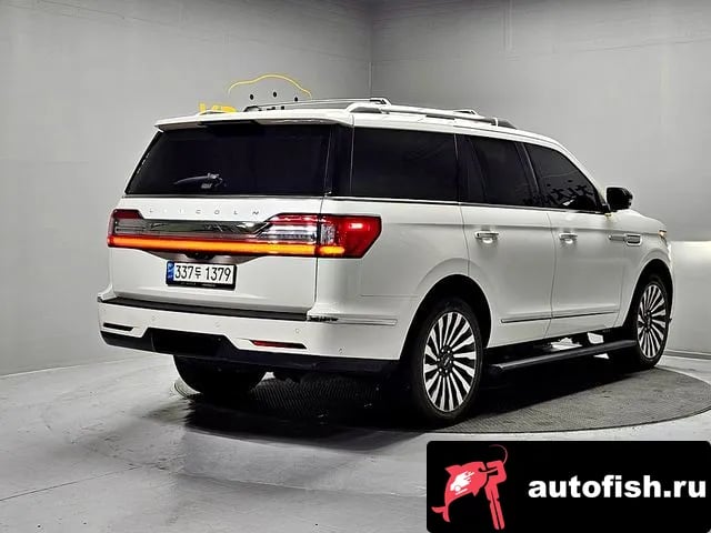 Lincoln Navigator Navigator 4th generation 2021 года - вид 6