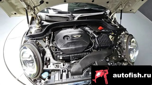 Mini Cooper Cooper S 2019 года - вид 6