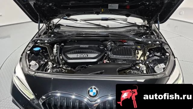 BMW 1-Series 1 Series (F40) 2021 года - вид 6
