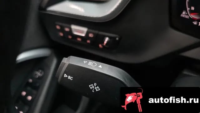 BMW 1-Series 1 Series (F40) 2021 года - похожие автомобили