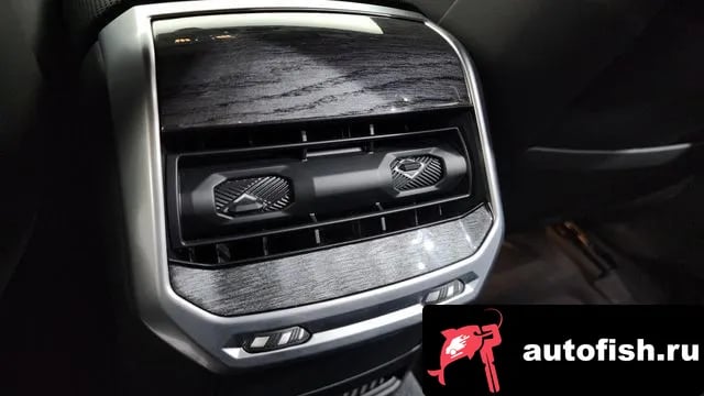 BMW 7-Series 7 Series (G70) 2024 года - похожие автомобили